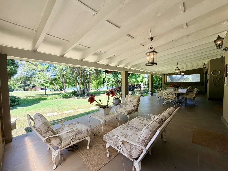 7 Bedroom Property for Sale in Mullersrust Free State